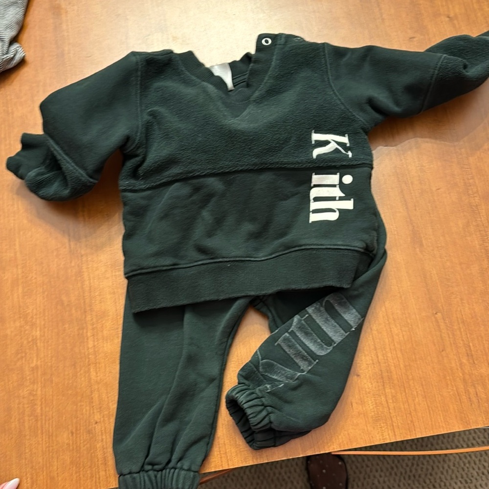 Kith sweatsuit 12-18